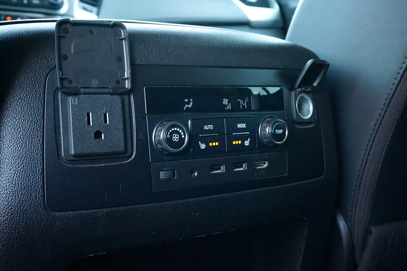 2020 Chevrolet Suburban 4WD LT