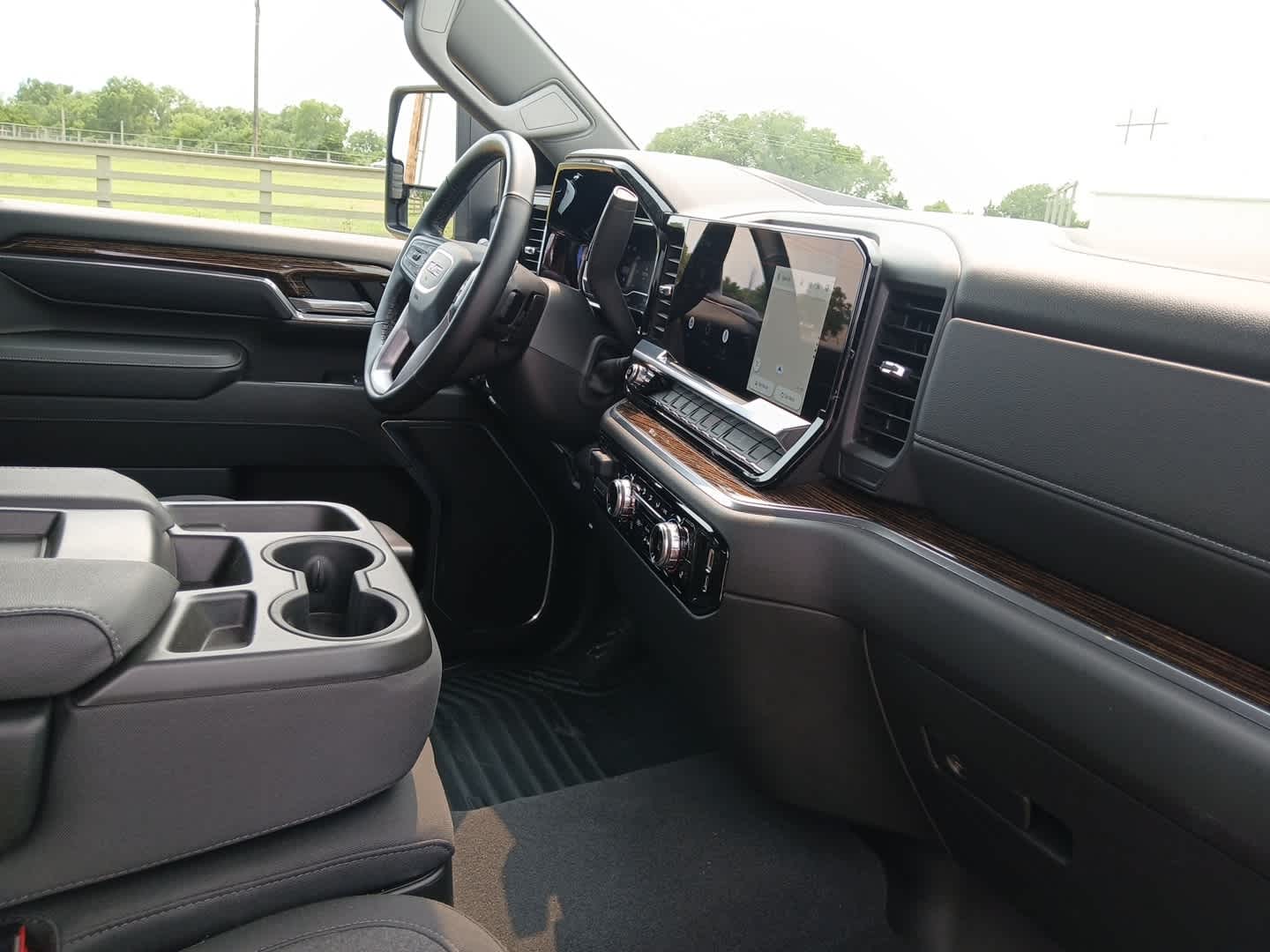2024 GMC Sierra 2500HD 4WD Crew Cab Standard Bed SLE