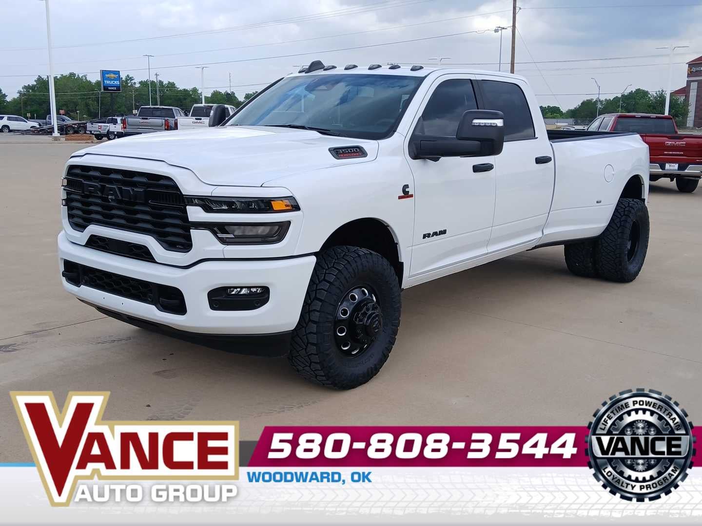 2025 RAM 3500 Big Horn Crew Cab 4x4 8' Box