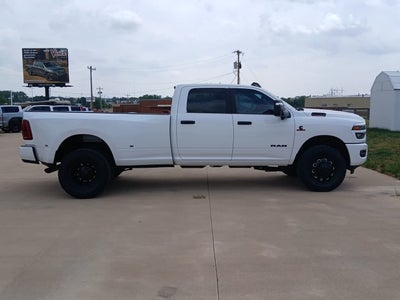 2025 RAM 3500 Big Horn Crew Cab 4x4 8' Box