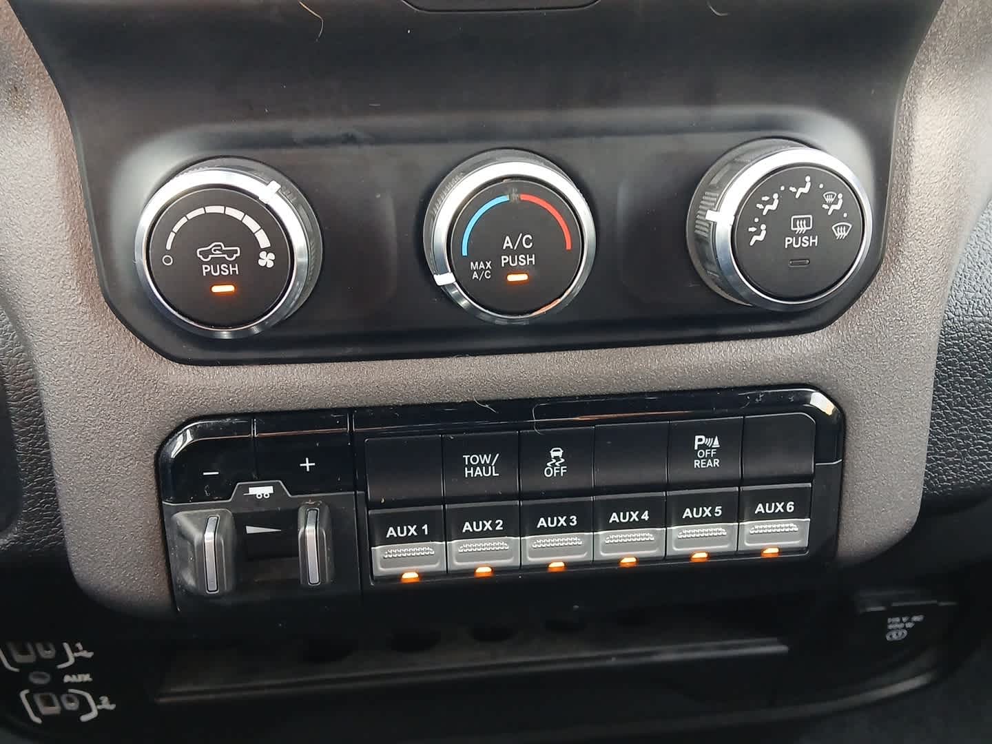 2023 RAM Ram 2500 Tradesman Crew Cab 4x4 6'4' Box