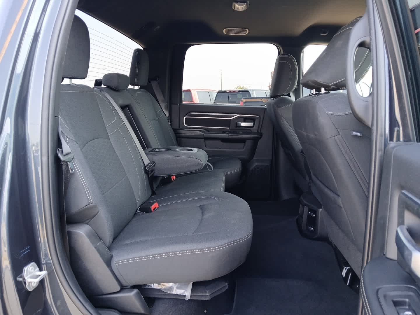 2025 RAM Ram 2500 Big Horn Crew Cab 4x4 6'4' Box