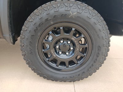 2024 GMC Sierra 1500 4WD Crew Cab Short Box AT4X