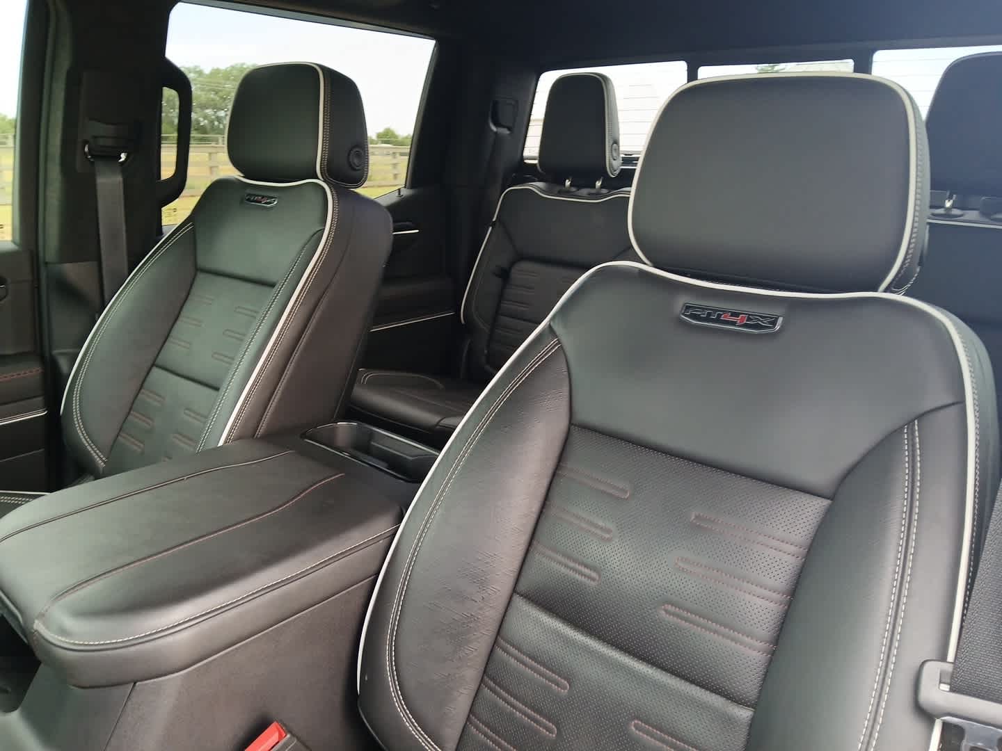 2024 GMC Sierra 1500 4WD Crew Cab Short Box AT4X