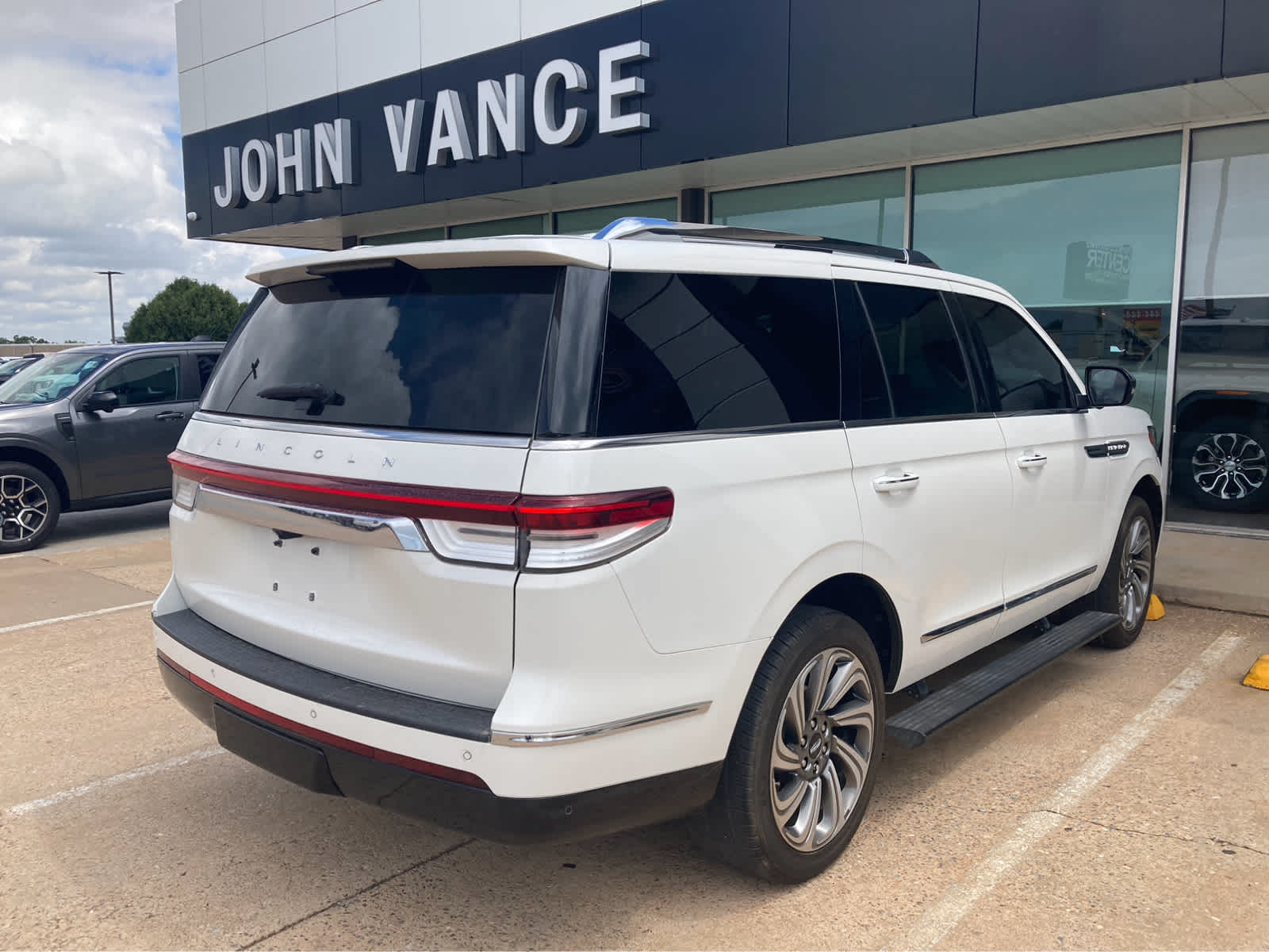 2024 Lincoln Navigator Reserve