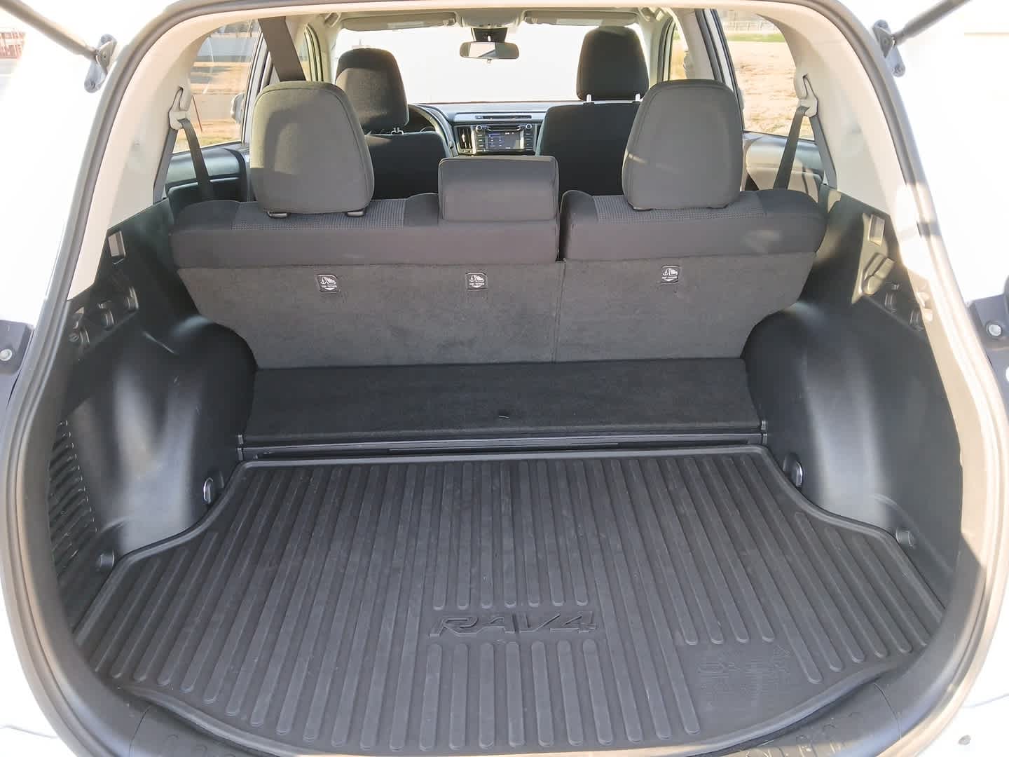 2018 Toyota RAV4 Hybrid XLE