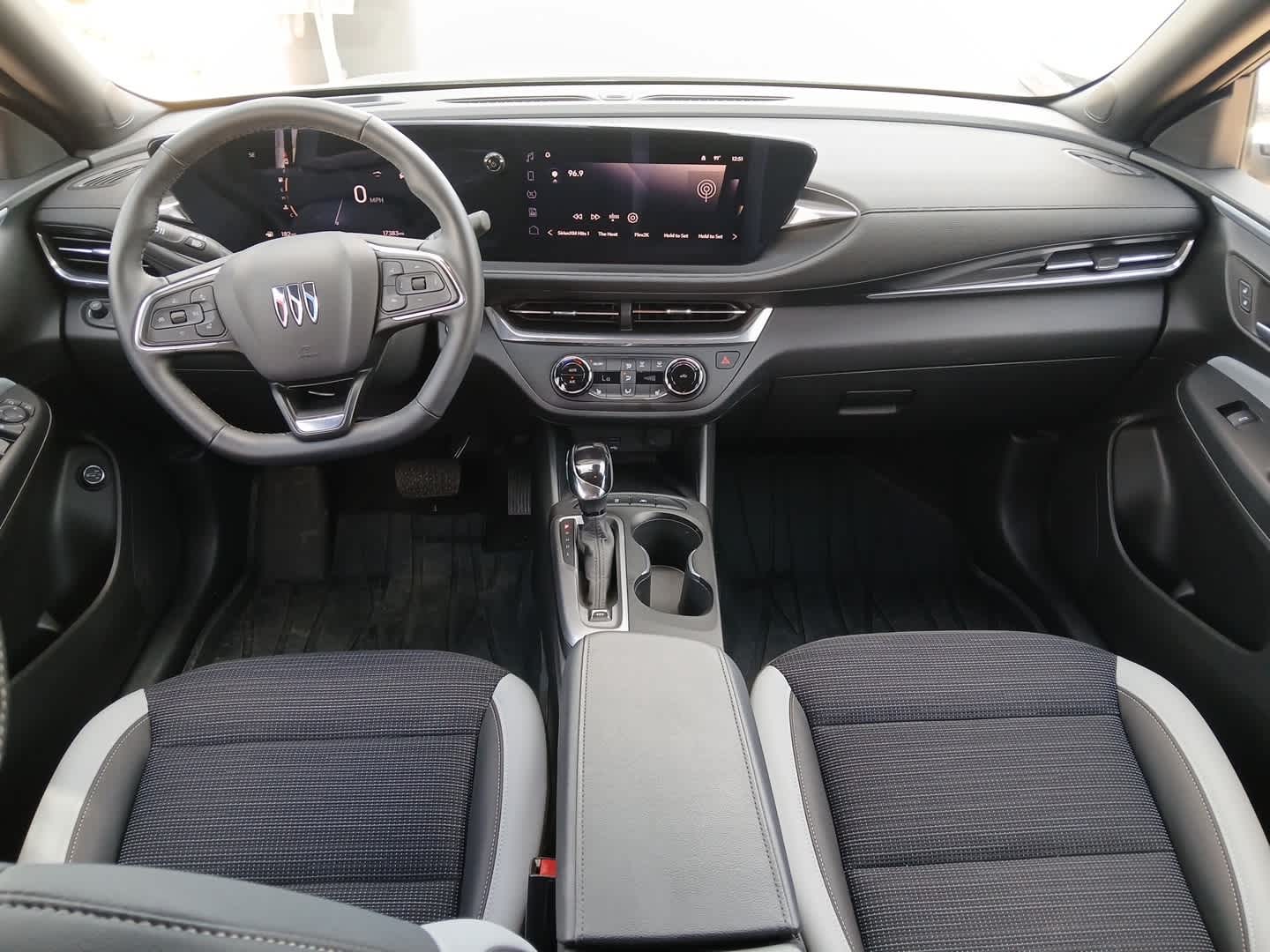 2024 Buick Envista Preferred FWD