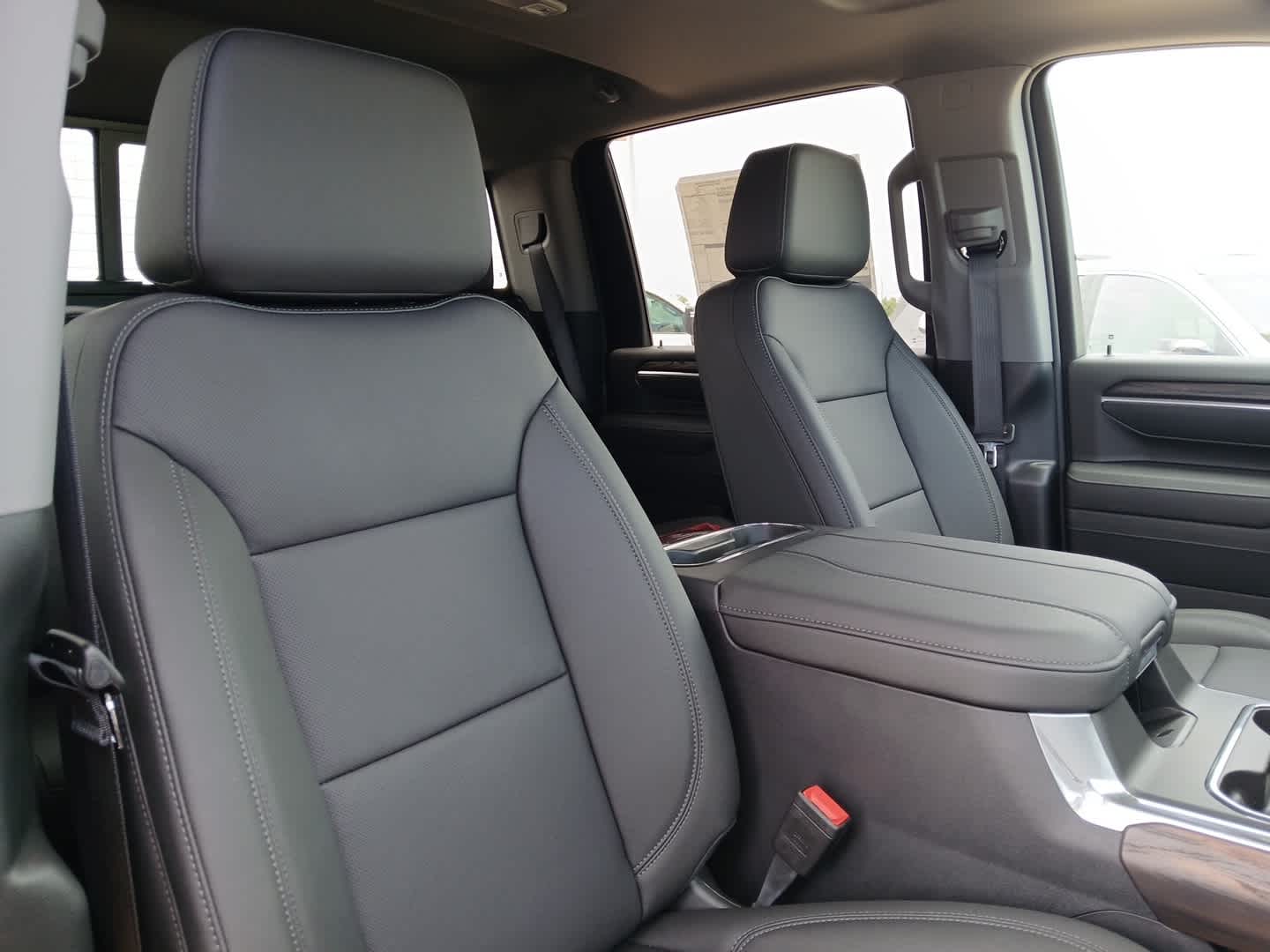 2026 GMC Sierra 2500HD SLT