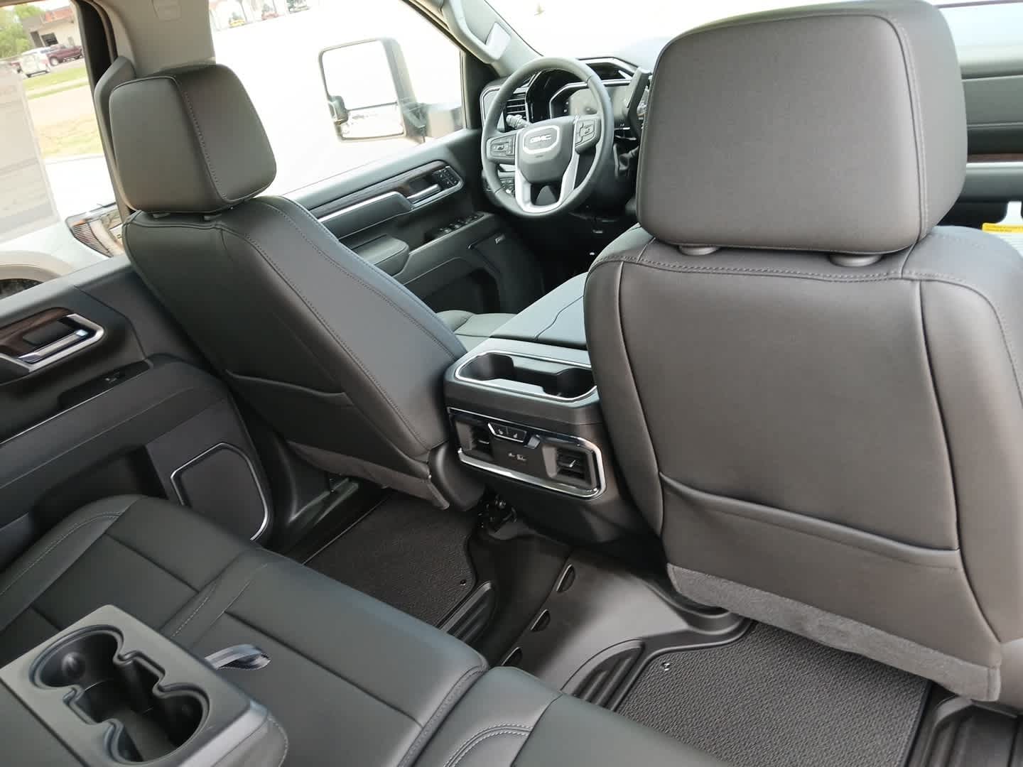 2026 GMC Sierra 2500HD SLT