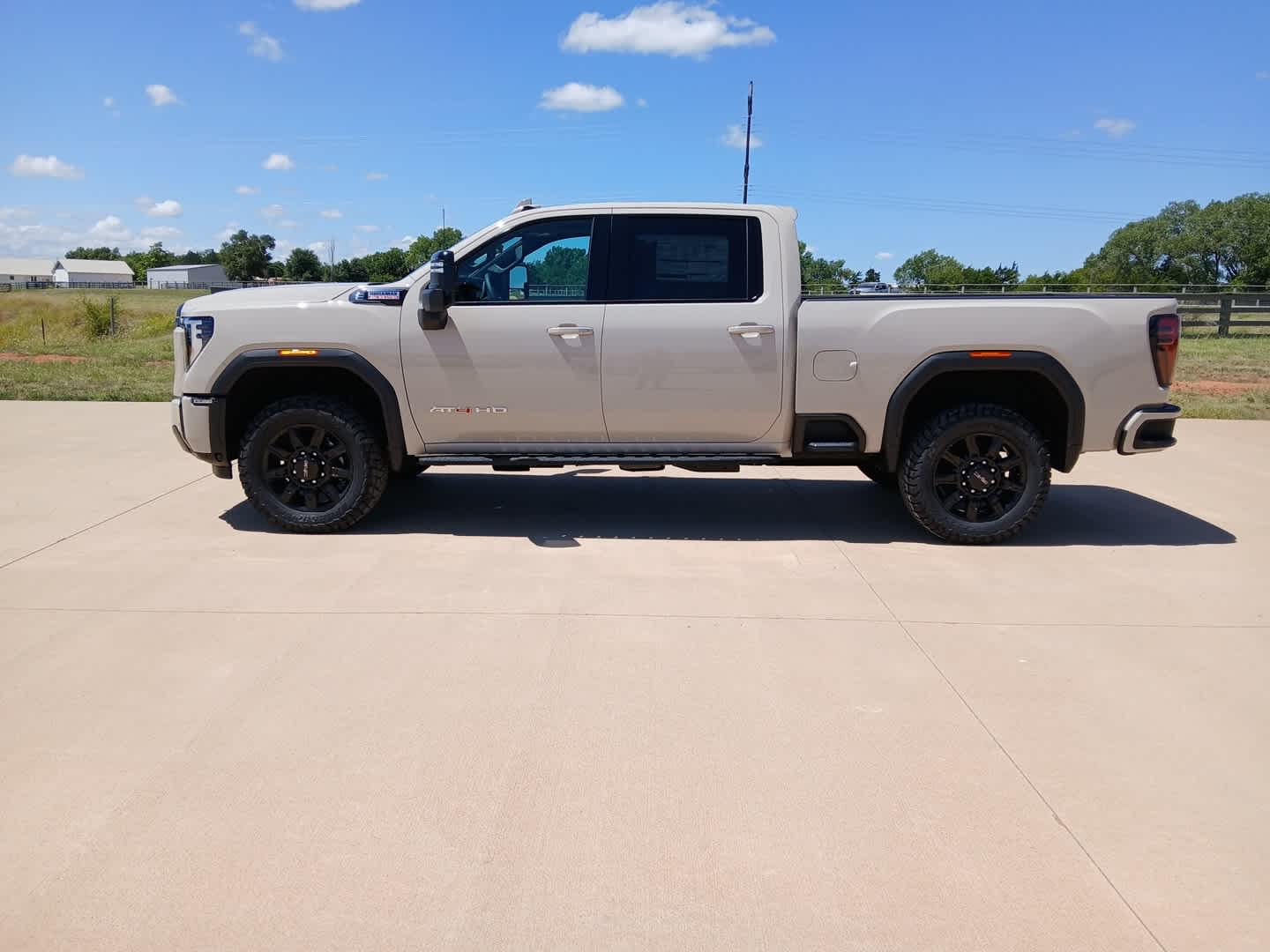 2026 GMC Sierra 2500HD AT4
