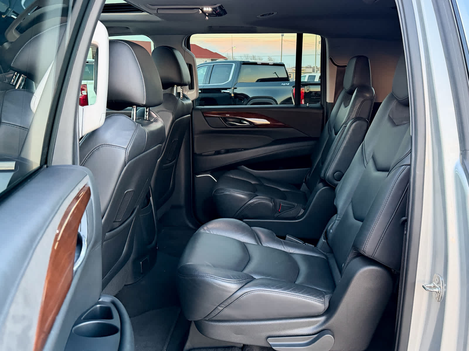 2019 Cadillac Escalade ESV Premium Luxury