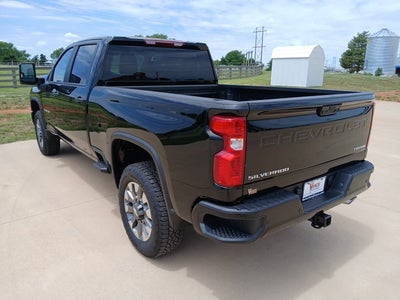 2026 Chevrolet Silverado 2500HD Custom