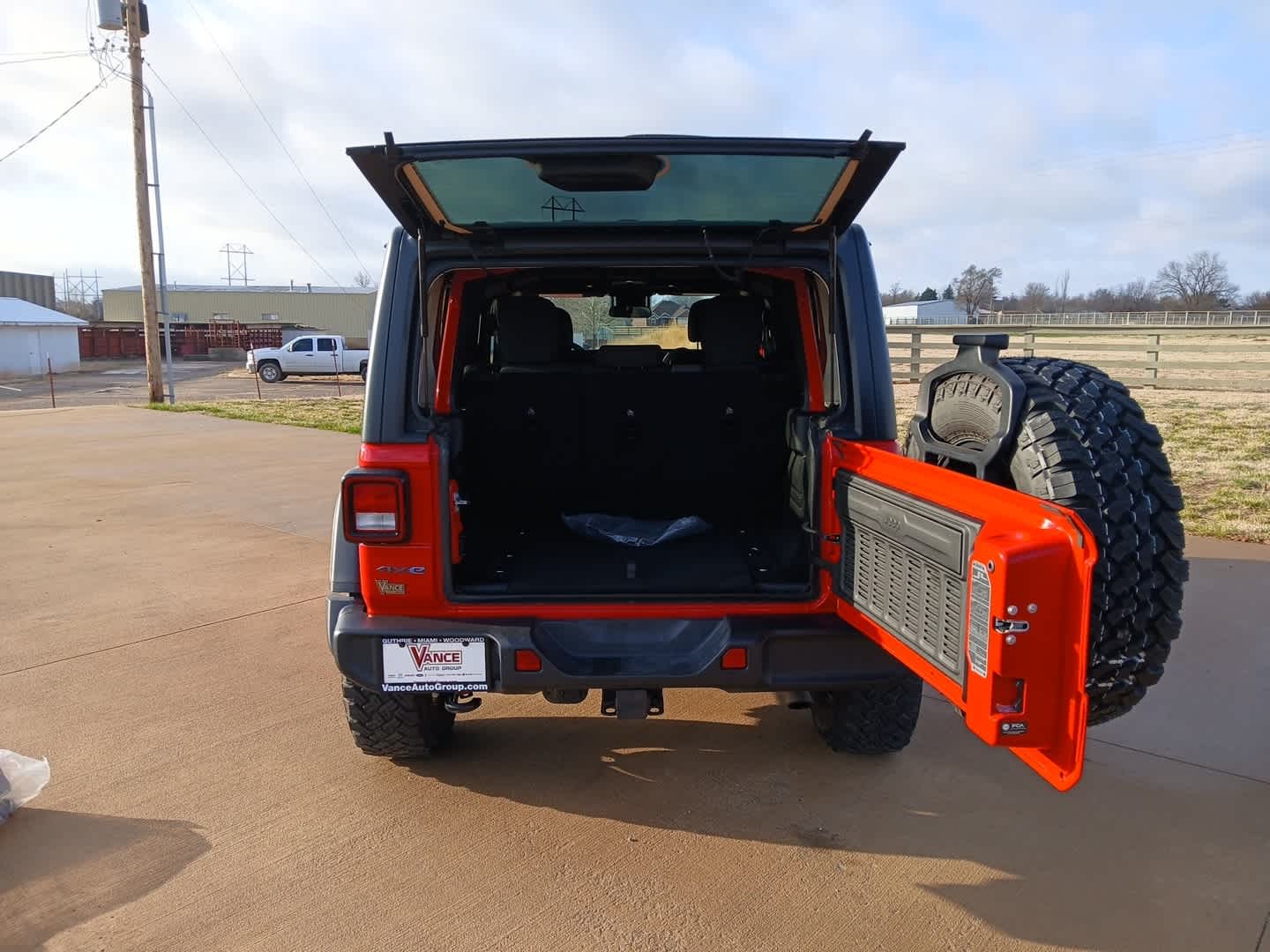 2025 Jeep Wrangler 4xe Willys