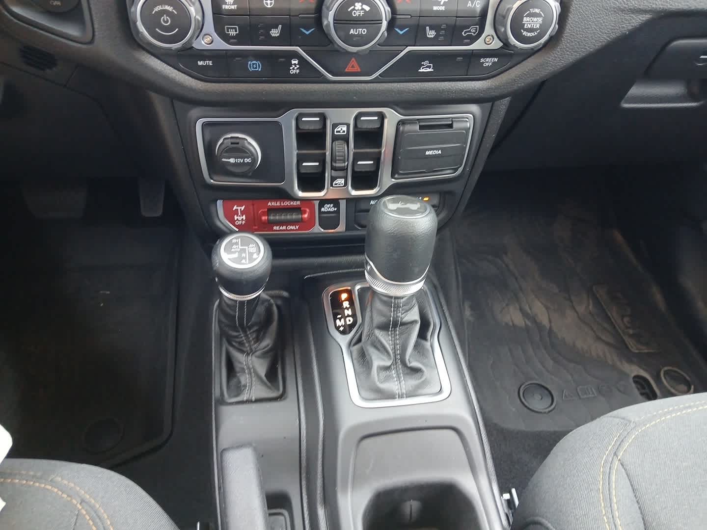 2025 Jeep Wrangler 4xe Willys
