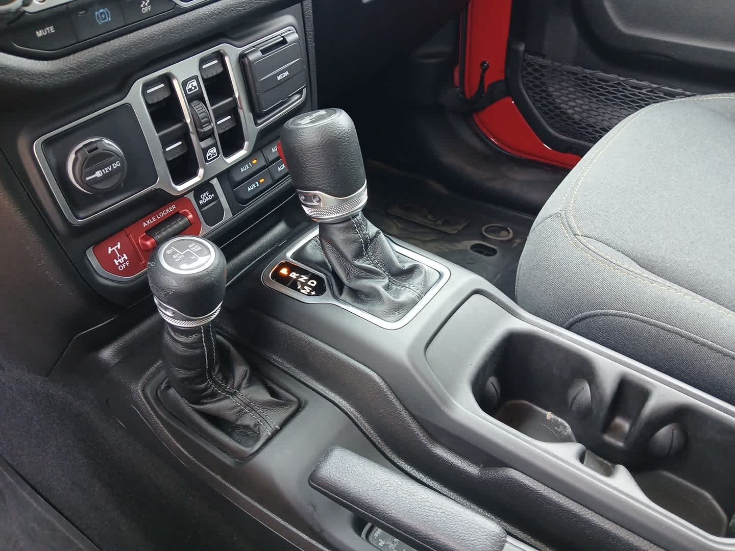 2025 Jeep Wrangler 4xe Willys