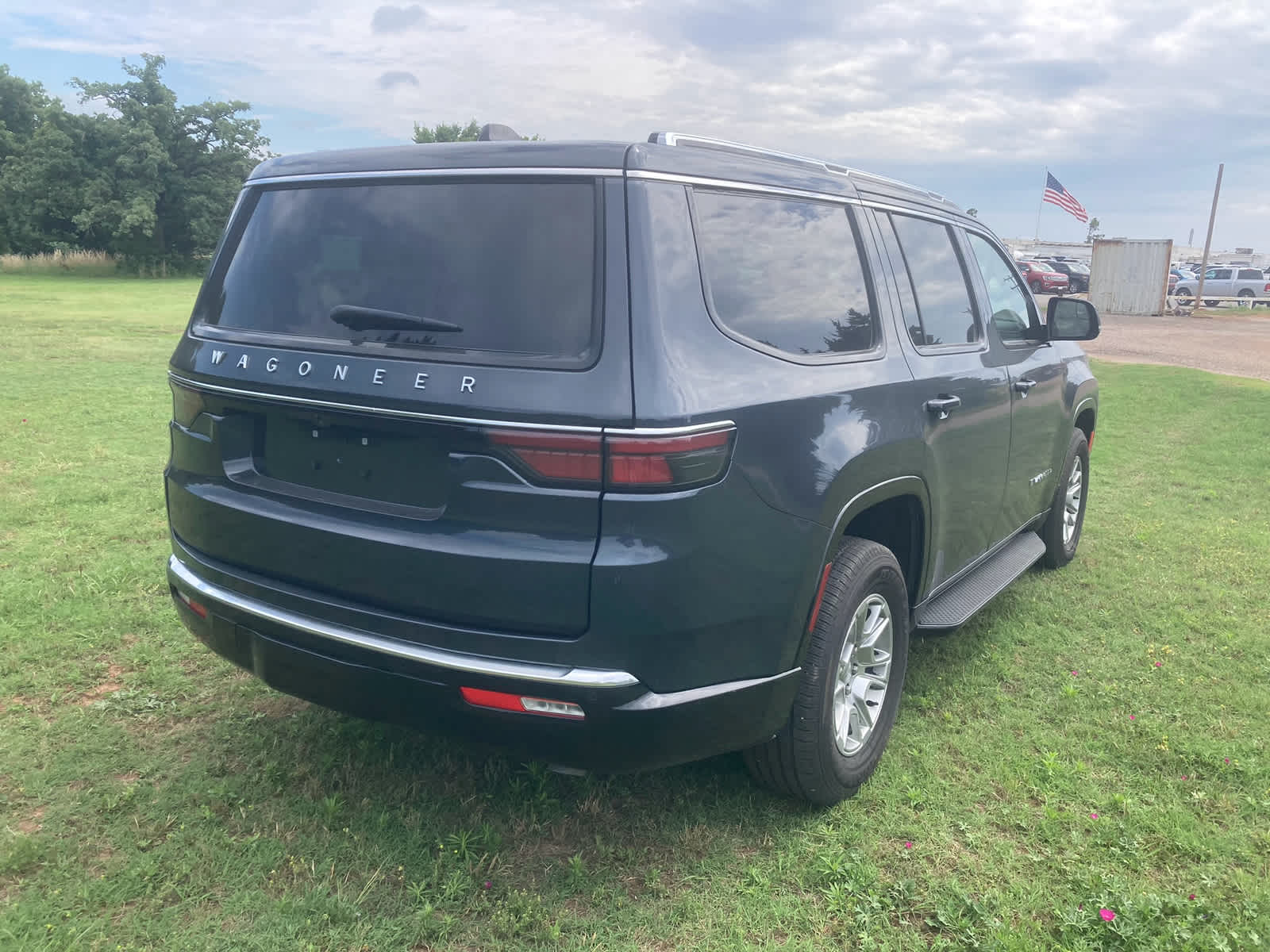 2024 Jeep Wagoneer Base