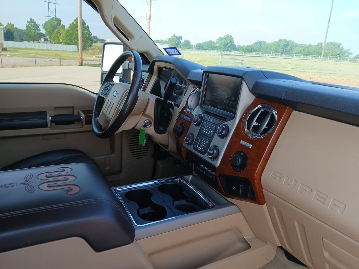 2015 Ford Super Duty F-250 SRW Lariat