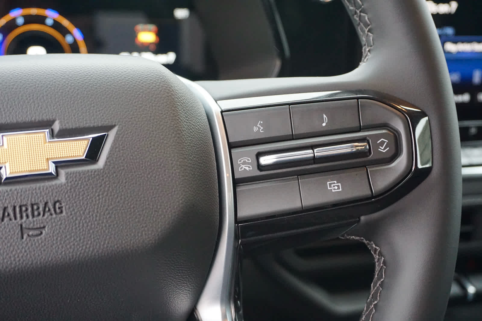 2026 Chevrolet Colorado LT - Photo 19