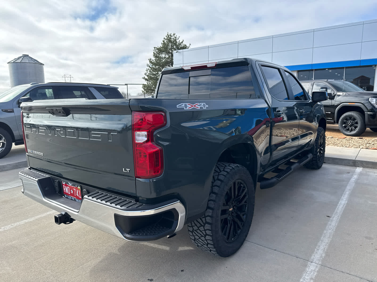 2025 Chevrolet Silverado 1500 LT