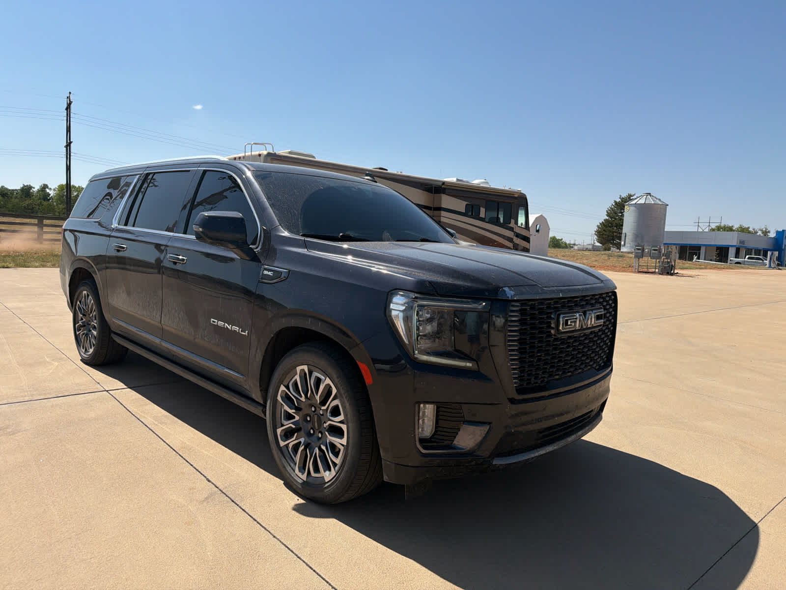 2023 GMC Yukon XL Denali Ultimate