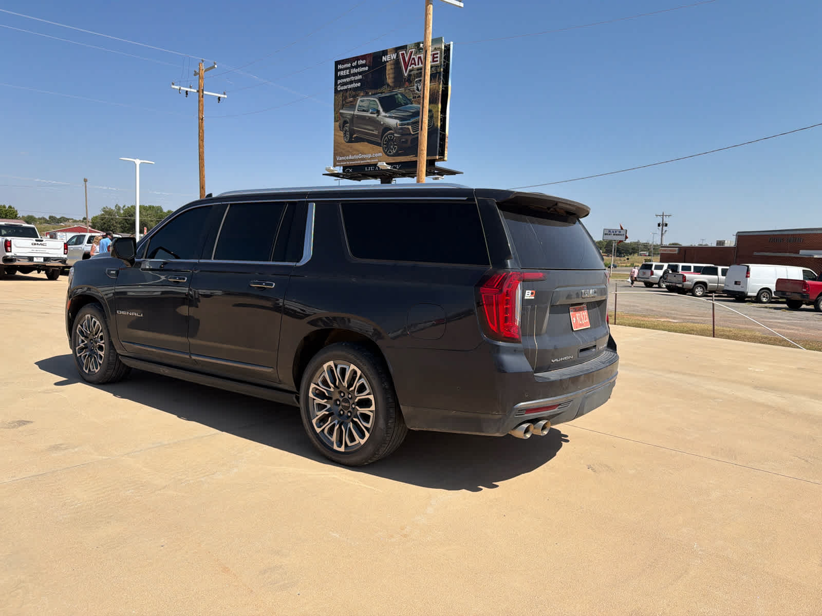 2023 GMC Yukon XL Denali Ultimate