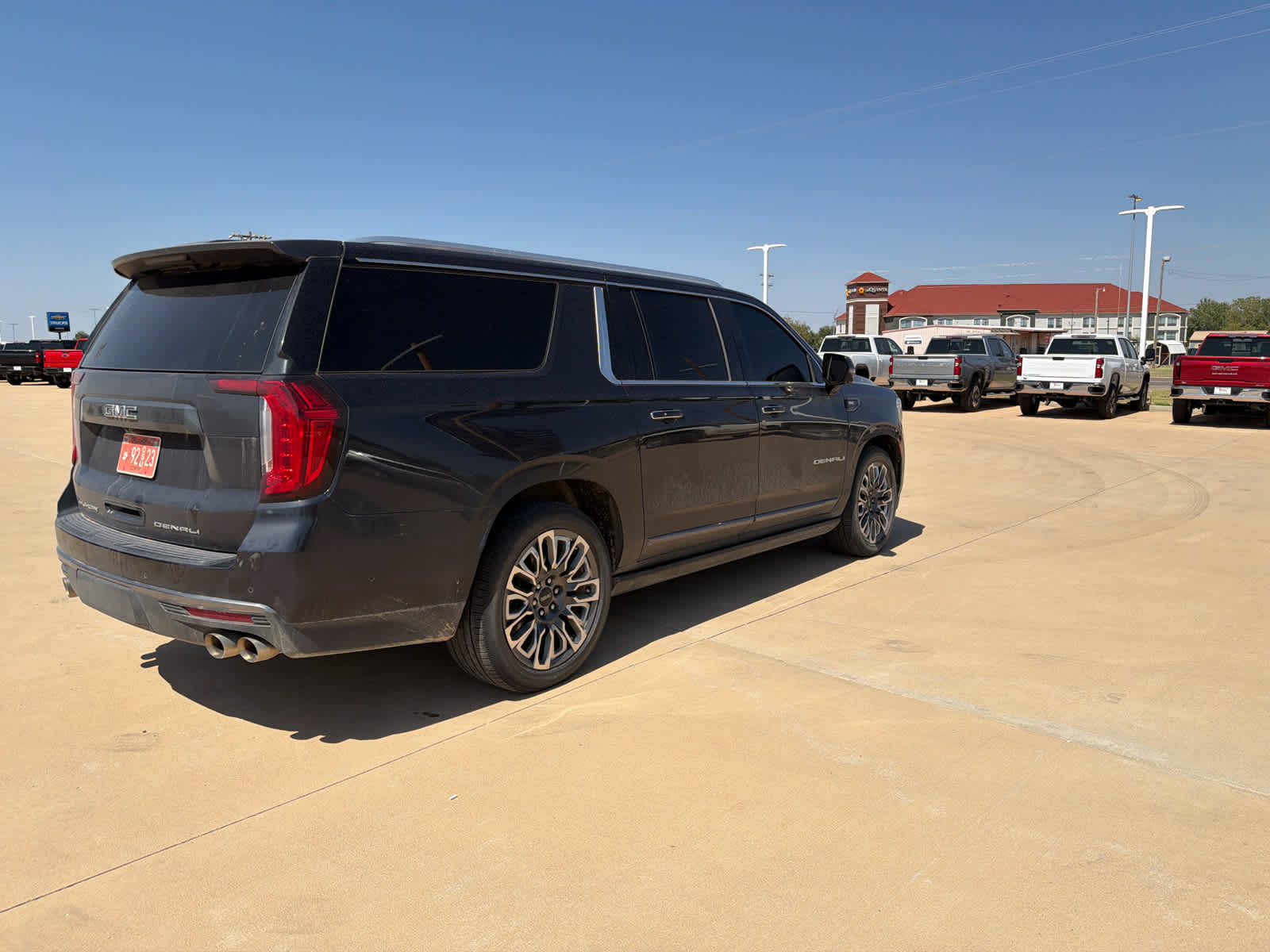 2023 GMC Yukon XL Denali Ultimate
