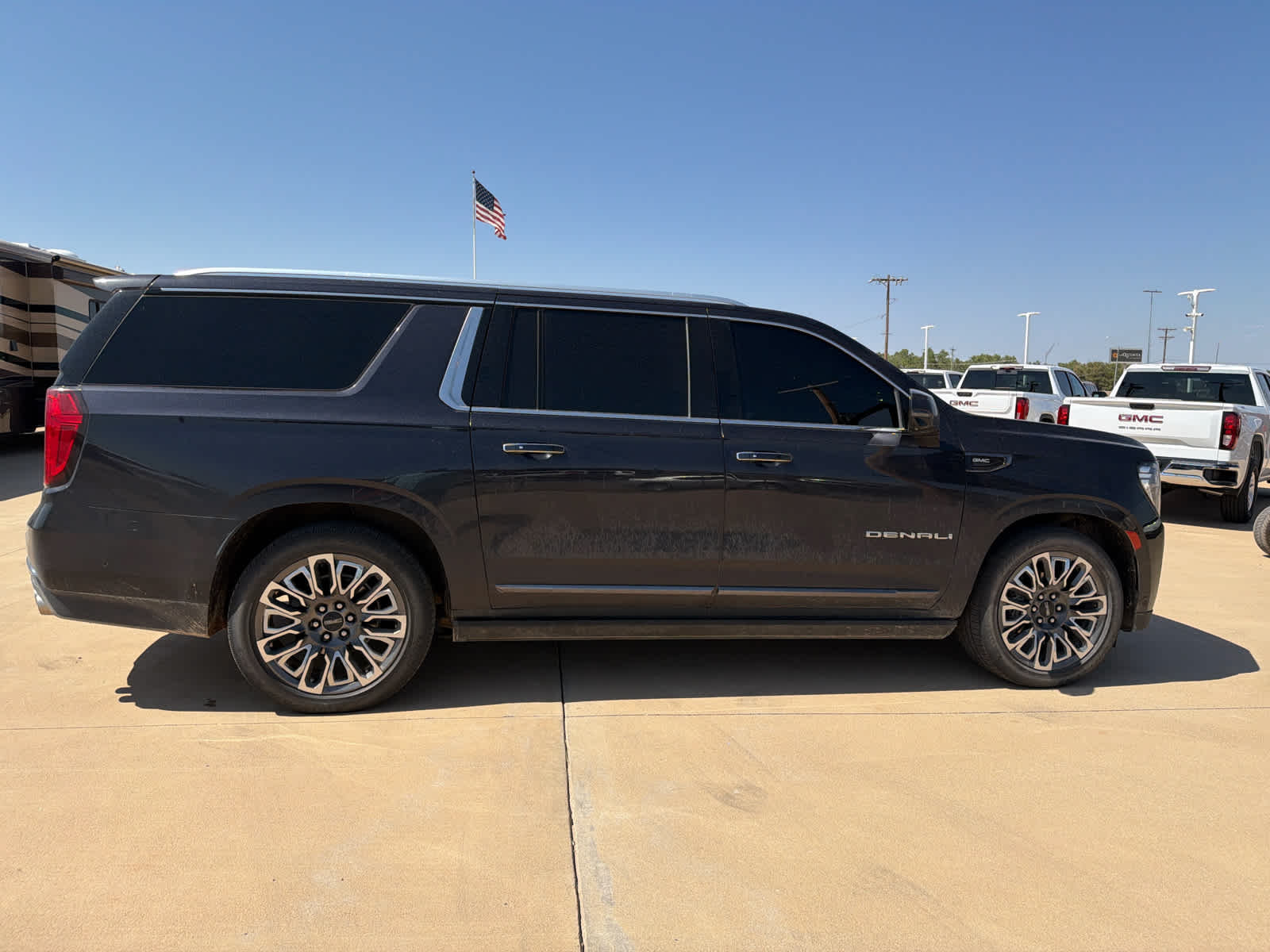 2023 GMC Yukon XL Denali Ultimate