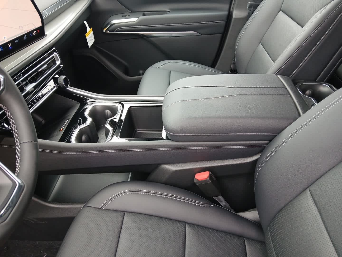 2026 Chevrolet Traverse LT - Photo 15