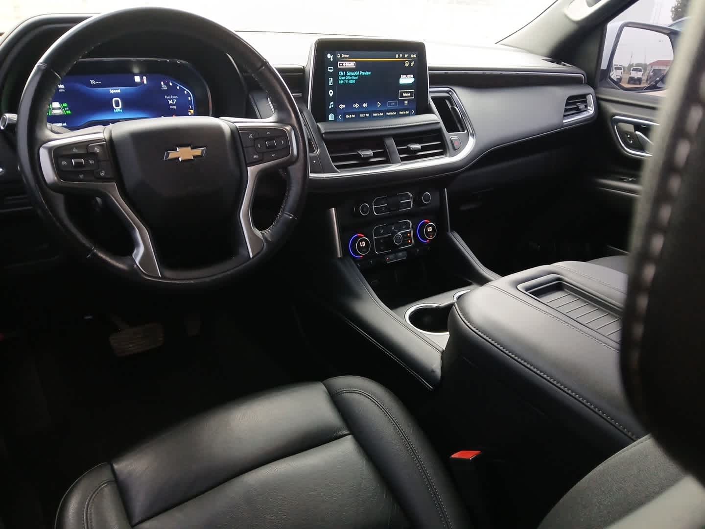2022 Chevrolet Suburban LT