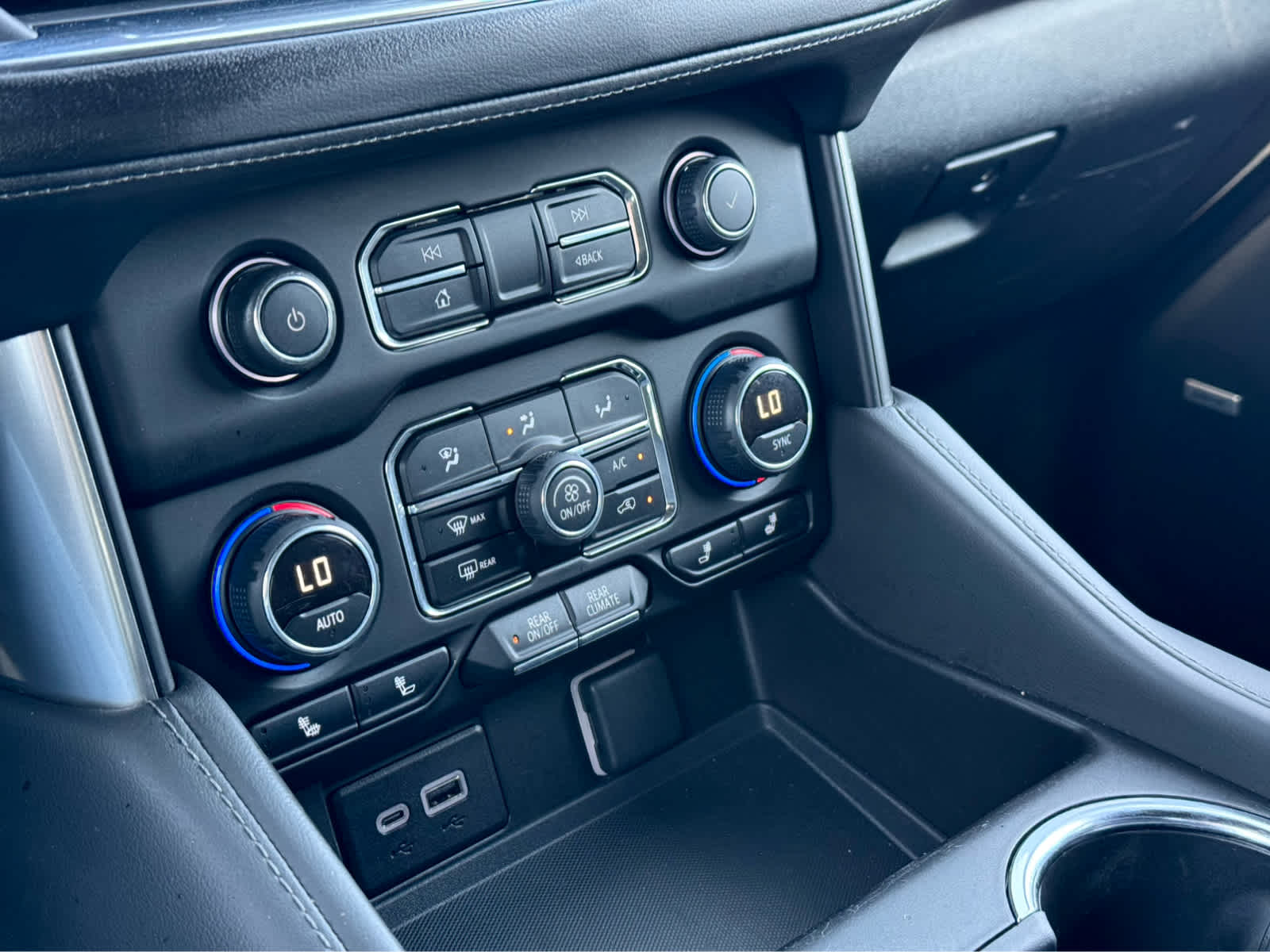 2023 Chevrolet Suburban Z71