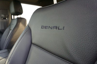 2025 GMC Sierra 2500 HD Denali
