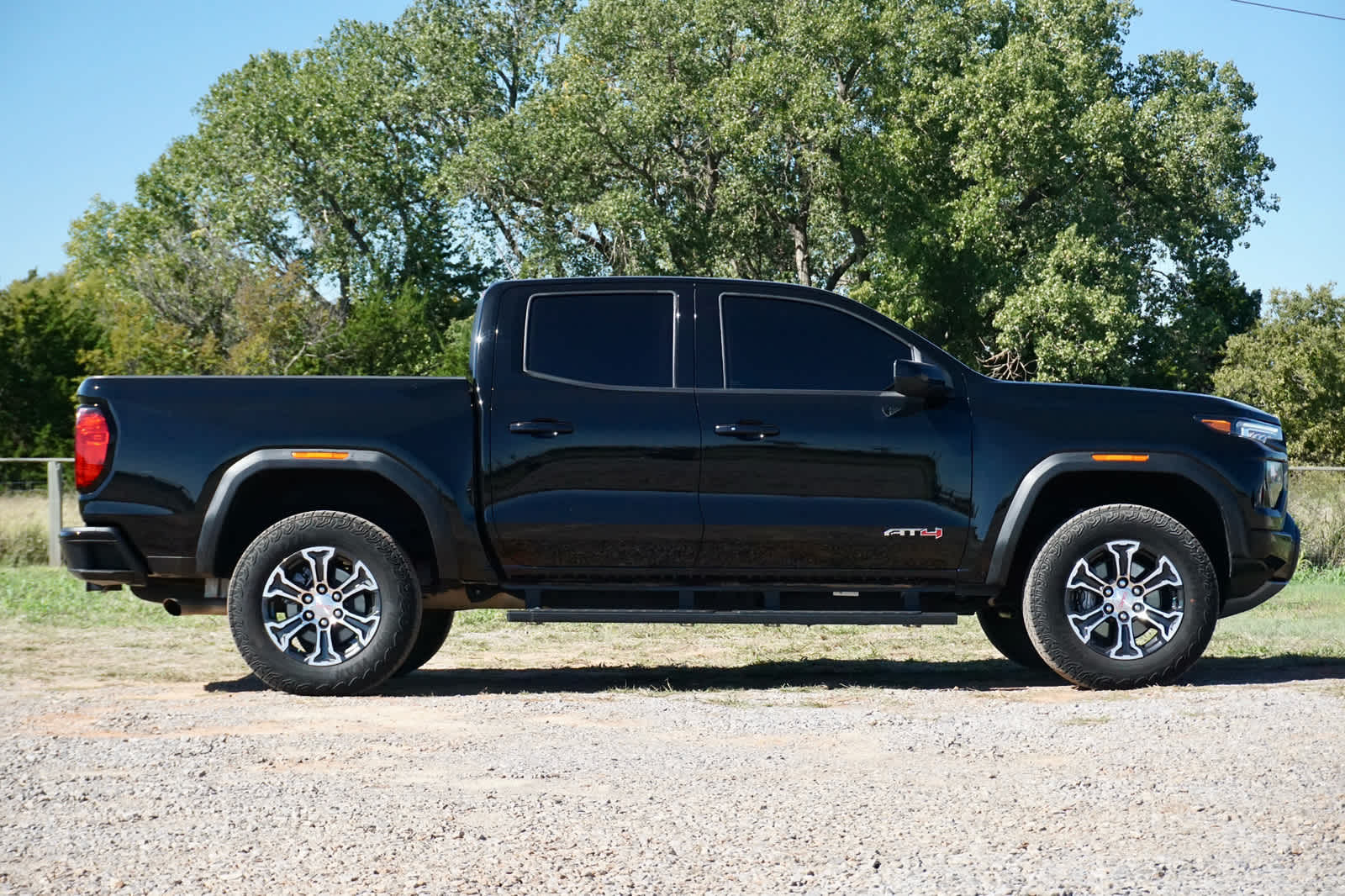 2025 GMC Canyon AT4
