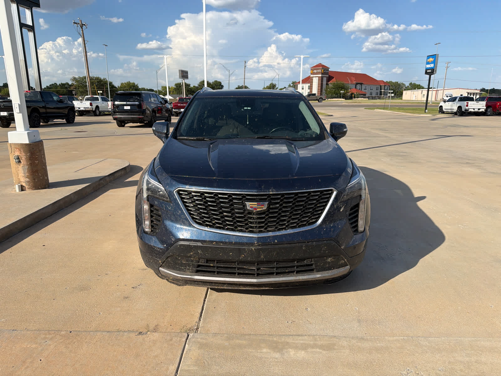 2022 Cadillac XT4 Premium Luxury
