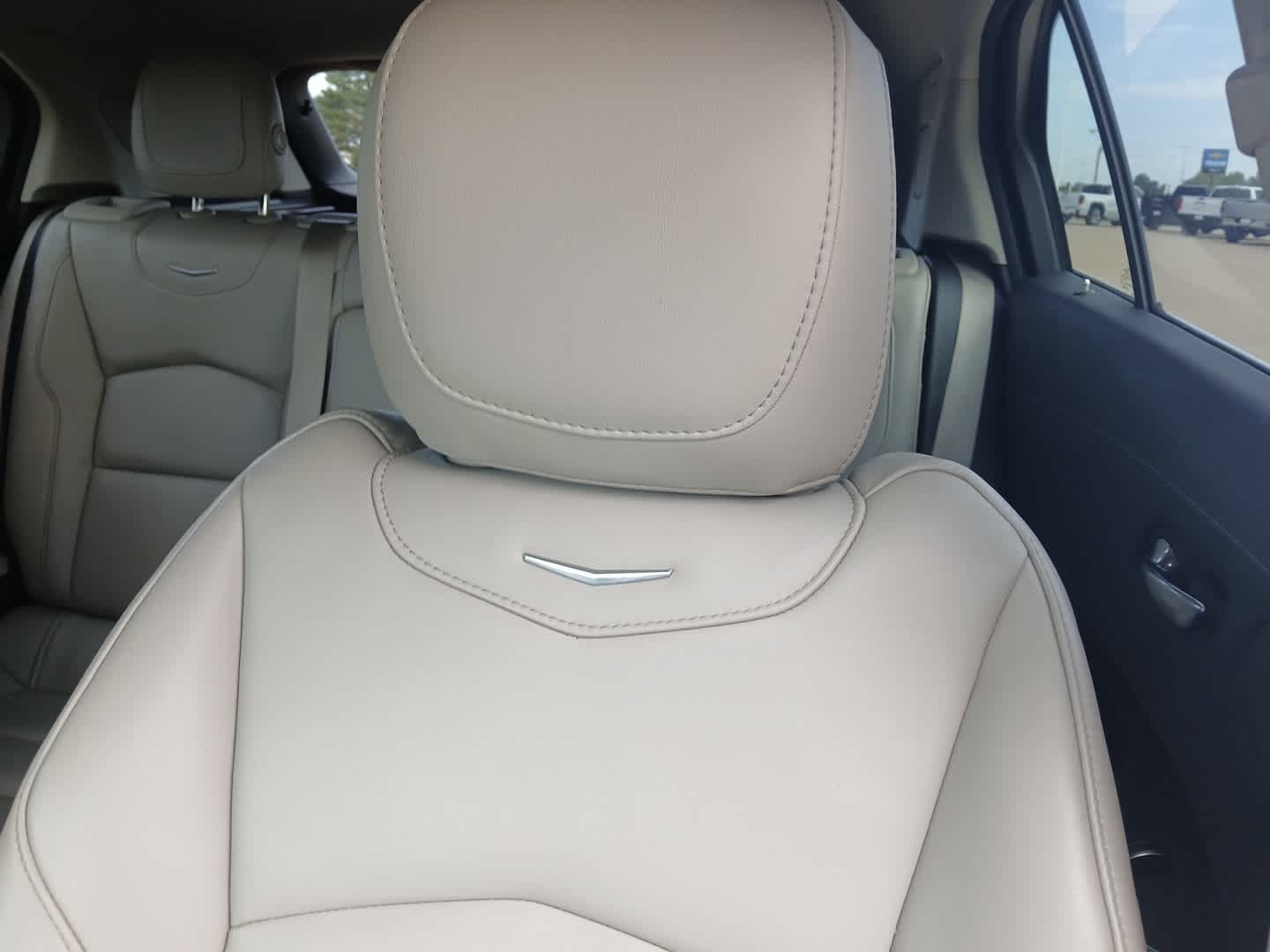 2022 Cadillac XT4 Premium Luxury