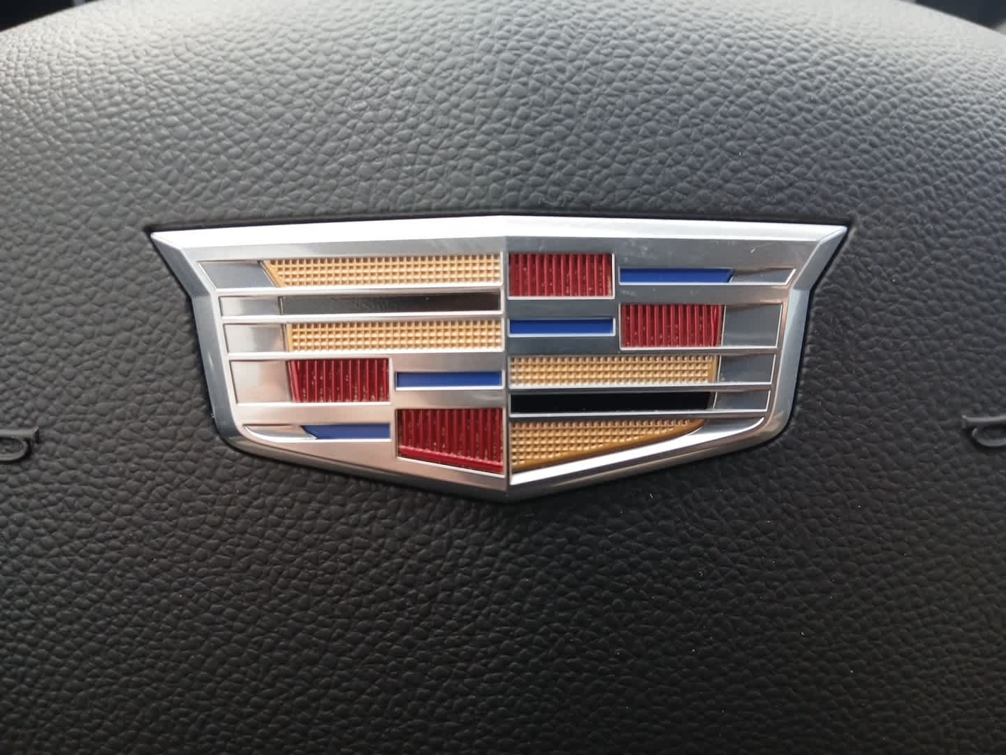 2022 Cadillac XT4 Premium Luxury