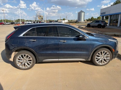 2022 Cadillac XT4 Premium Luxury