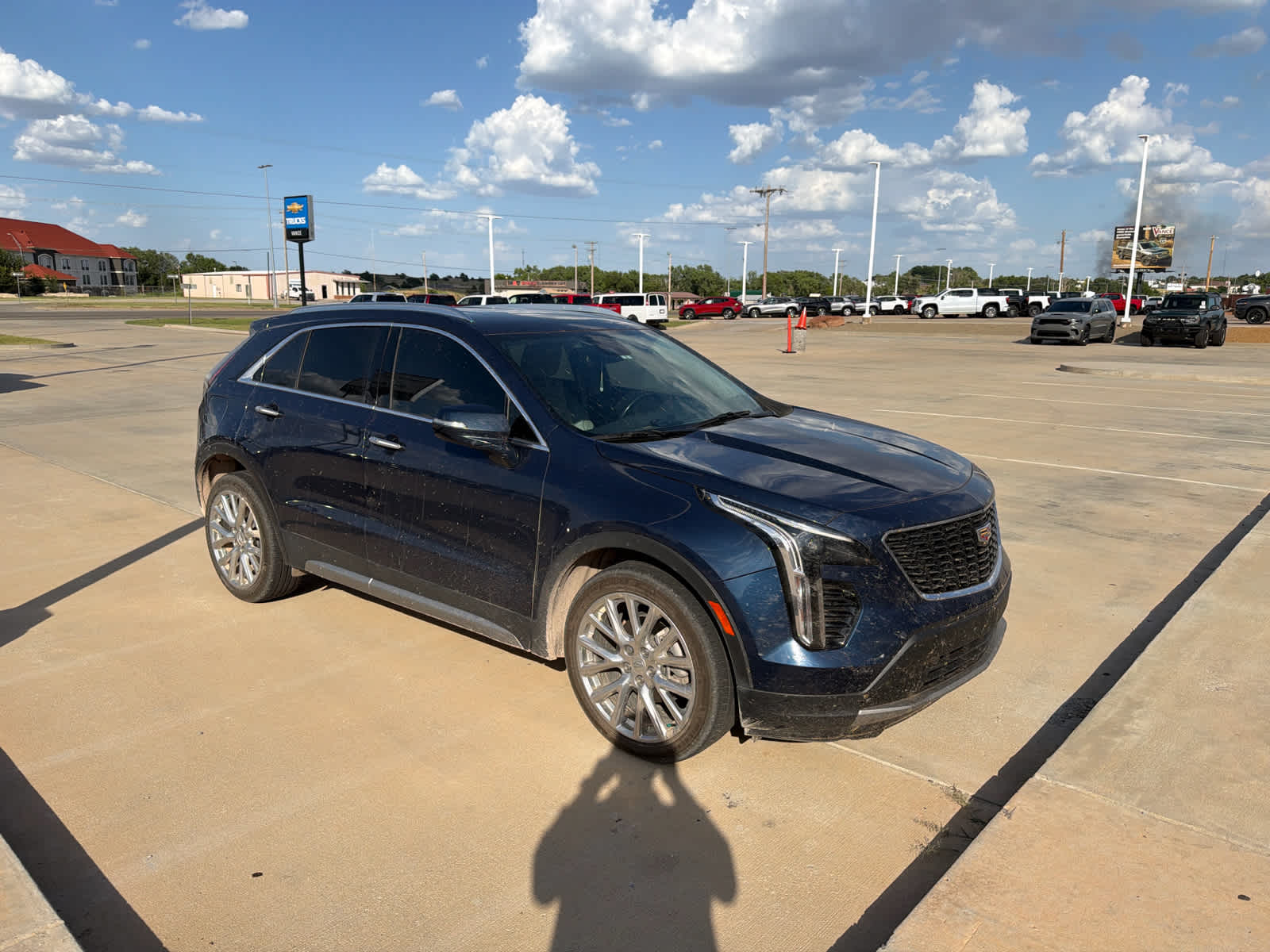 2022 Cadillac XT4 Premium Luxury