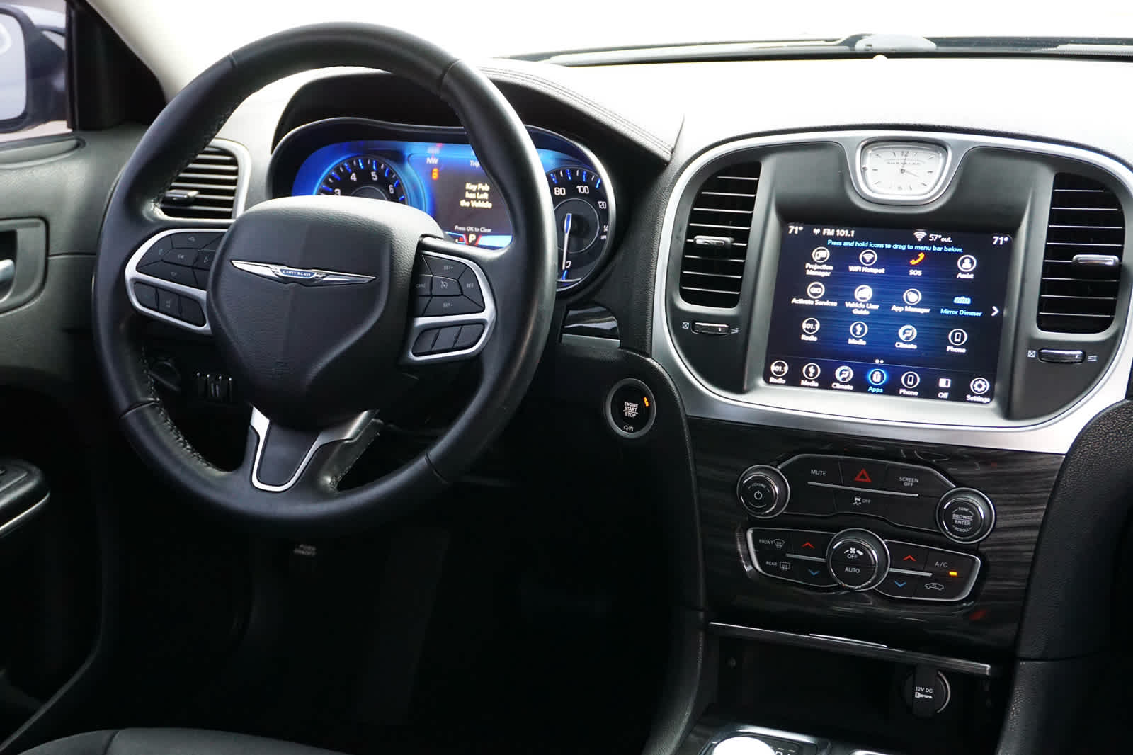 2019 Chrysler 300 Touring