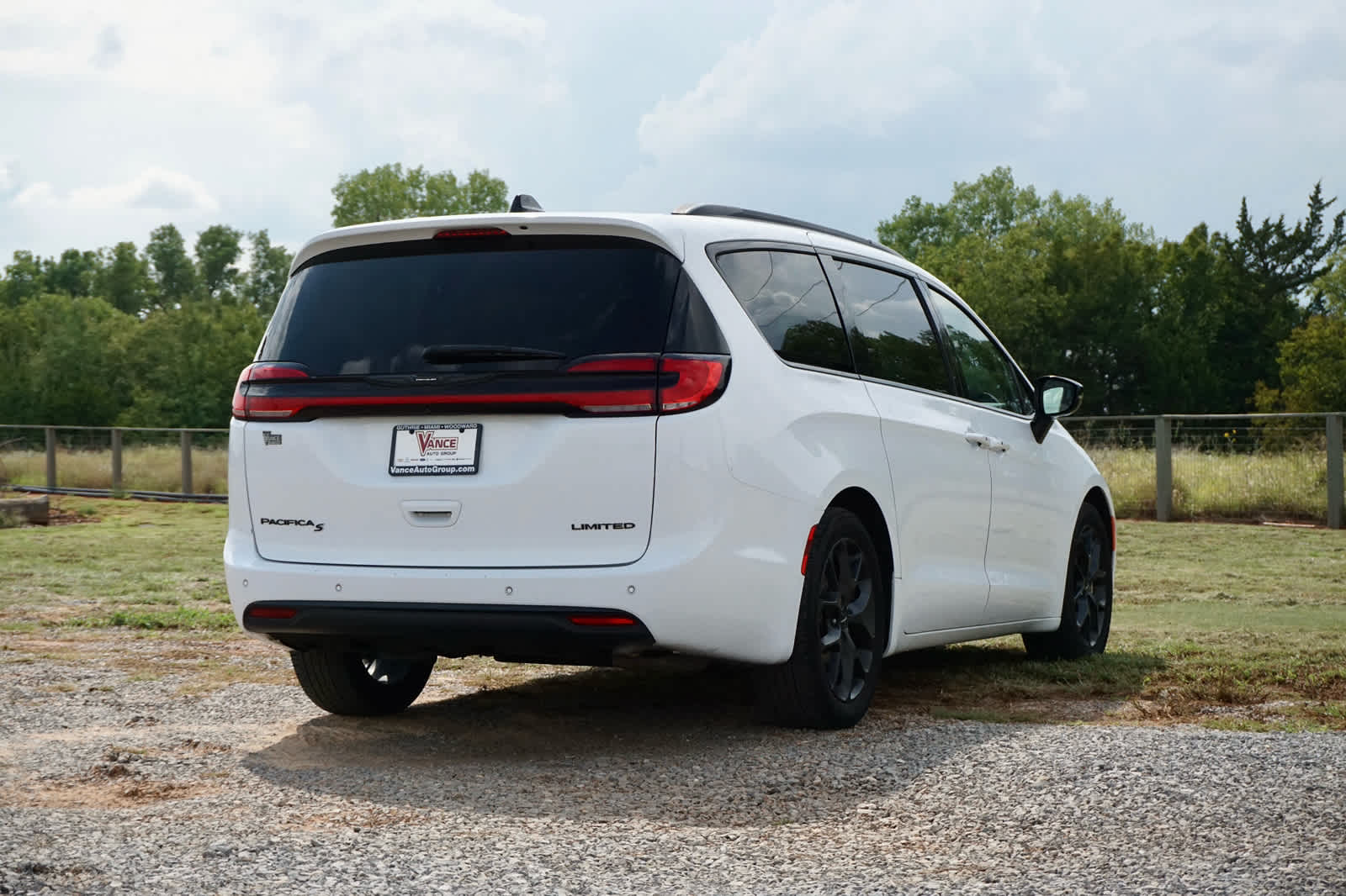 2025 Chrysler Pacifica Limited