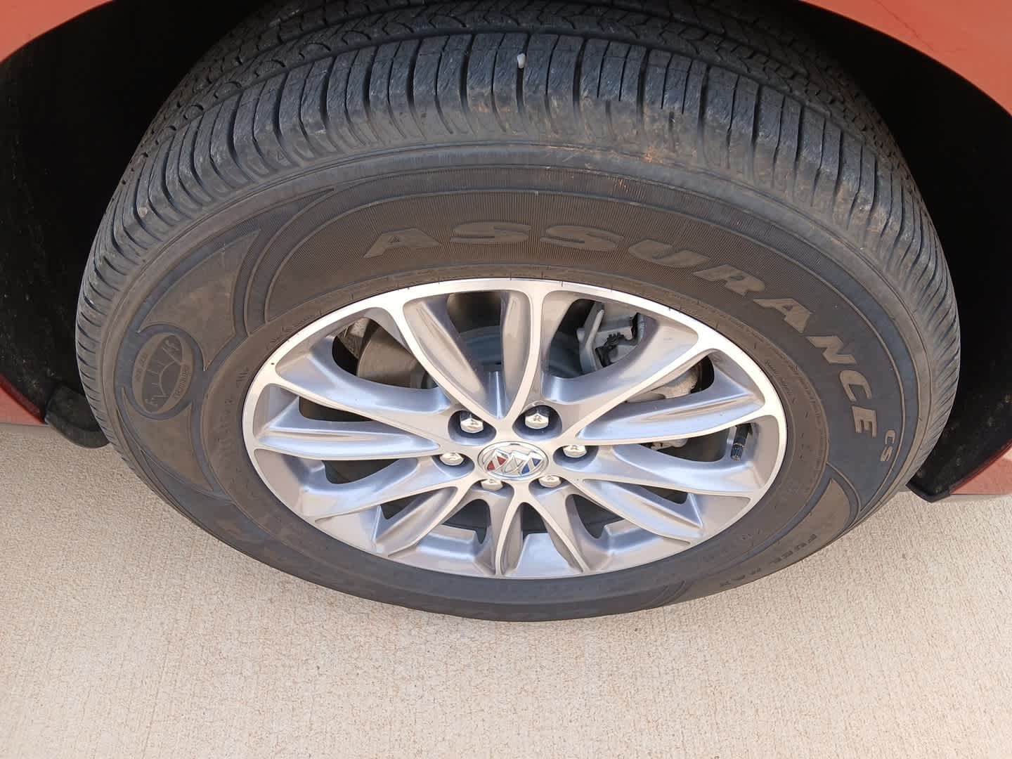 2023 Buick Enclave Essence