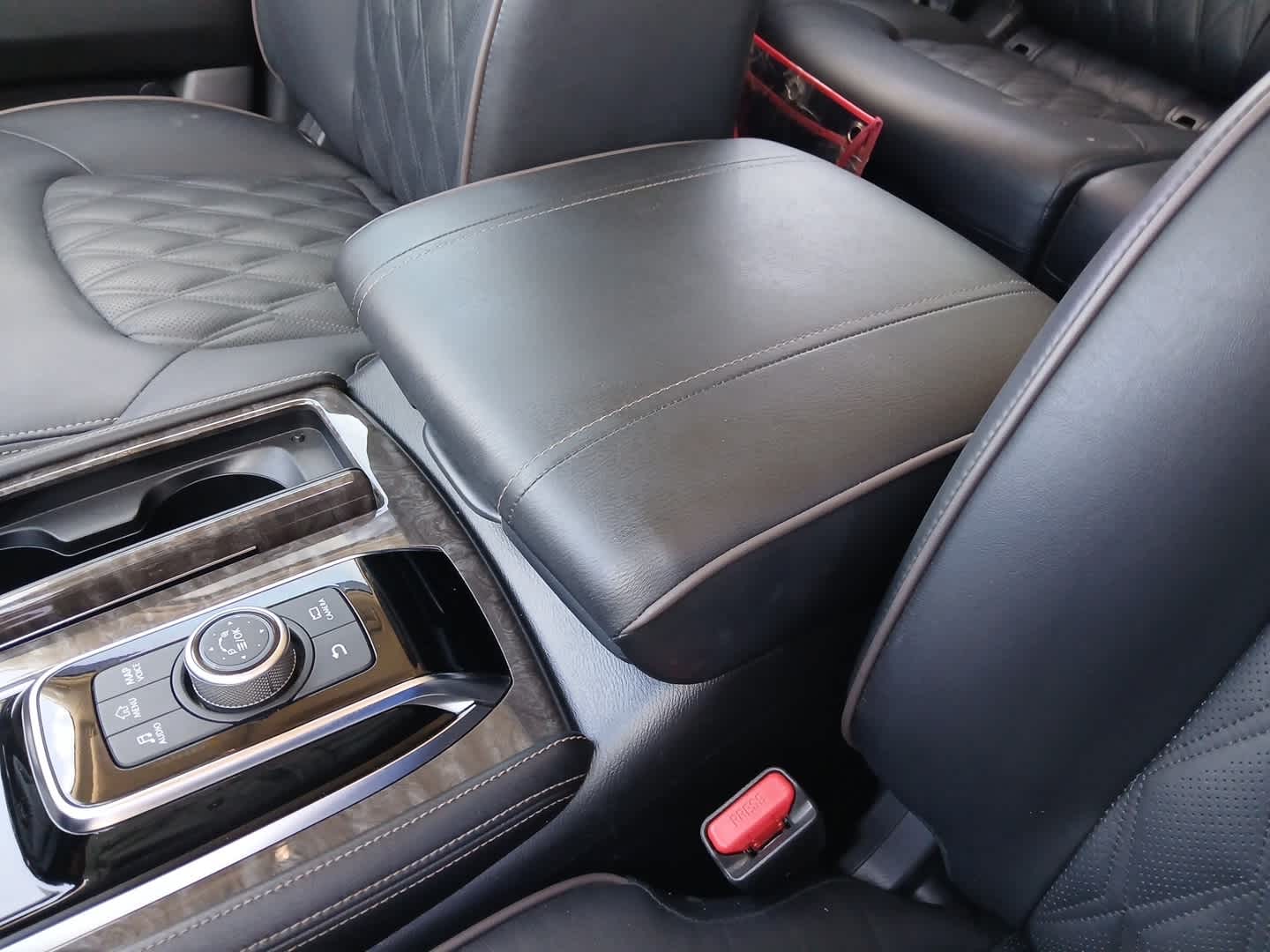 2023 Nissan Armada Platinum