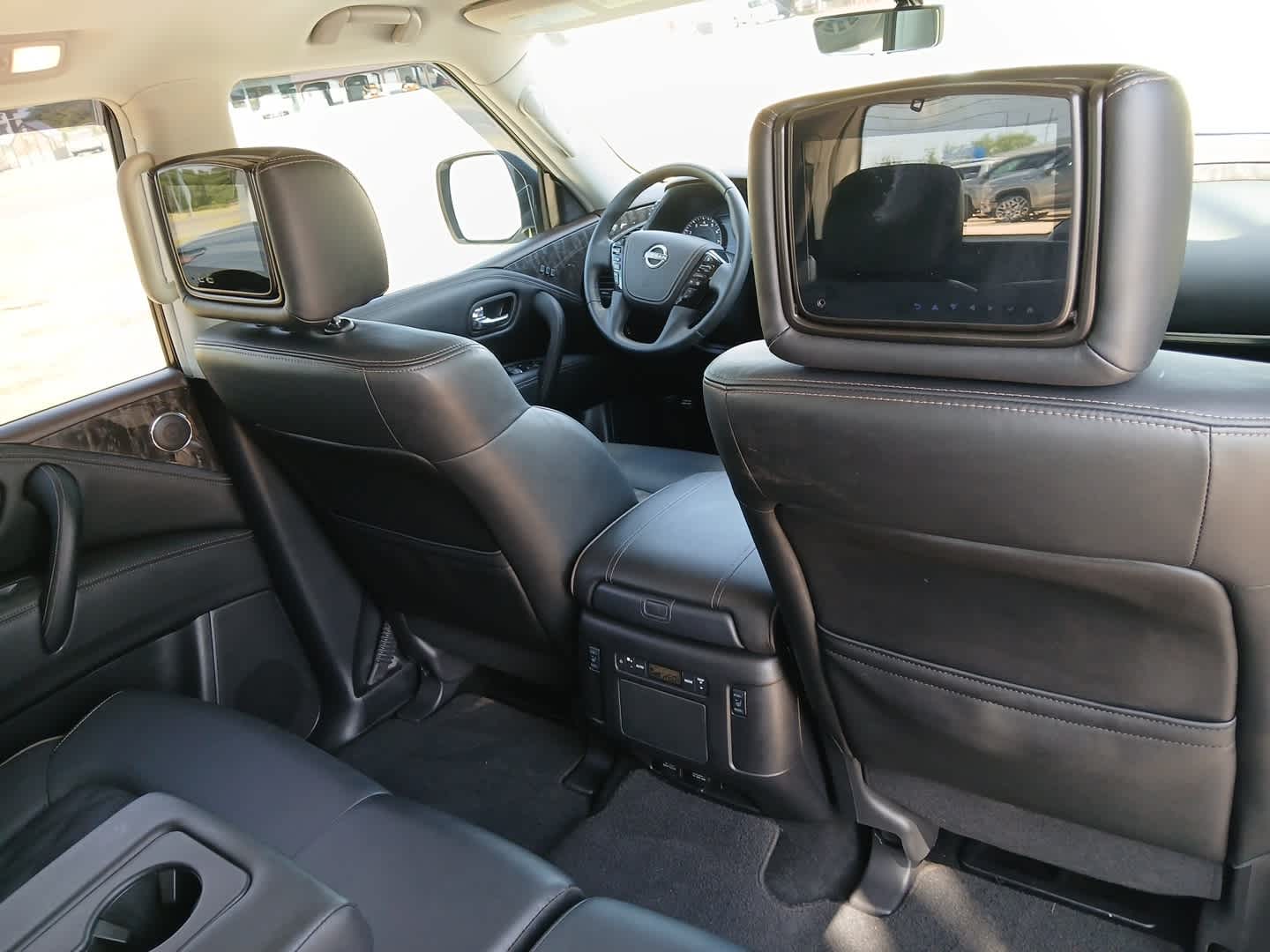 2023 Nissan Armada Platinum