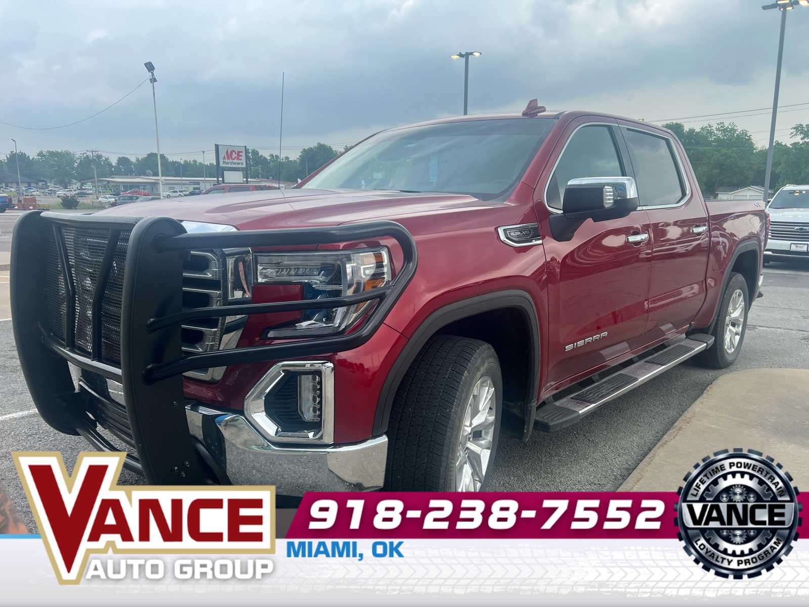 2021 GMC Sierra 4WD Crew Cab Short Box SLT's photo
