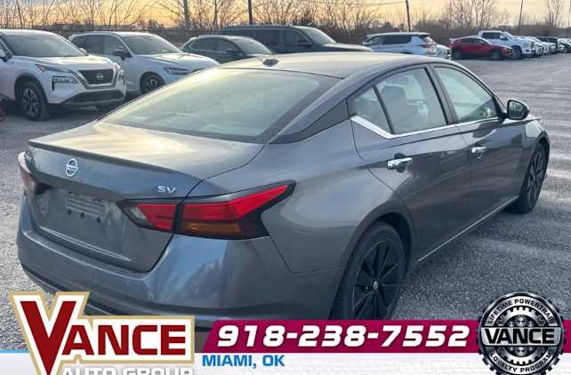 2022 Nissan Altima 2.5 SV