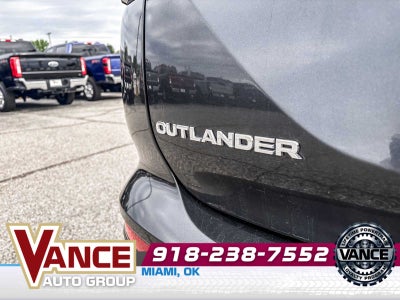 2025 Mitsubishi Outlander SE