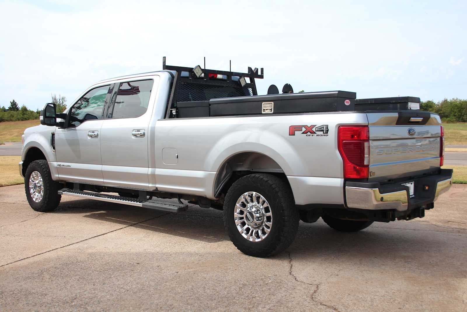 2022 Ford Super Duty F-350 SRW Pickup XLT