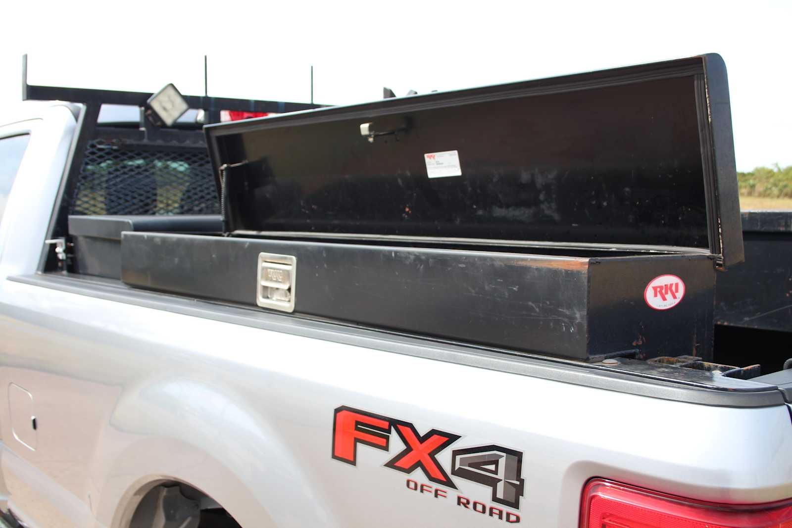 2022 Ford Super Duty F-350 SRW Pickup XLT