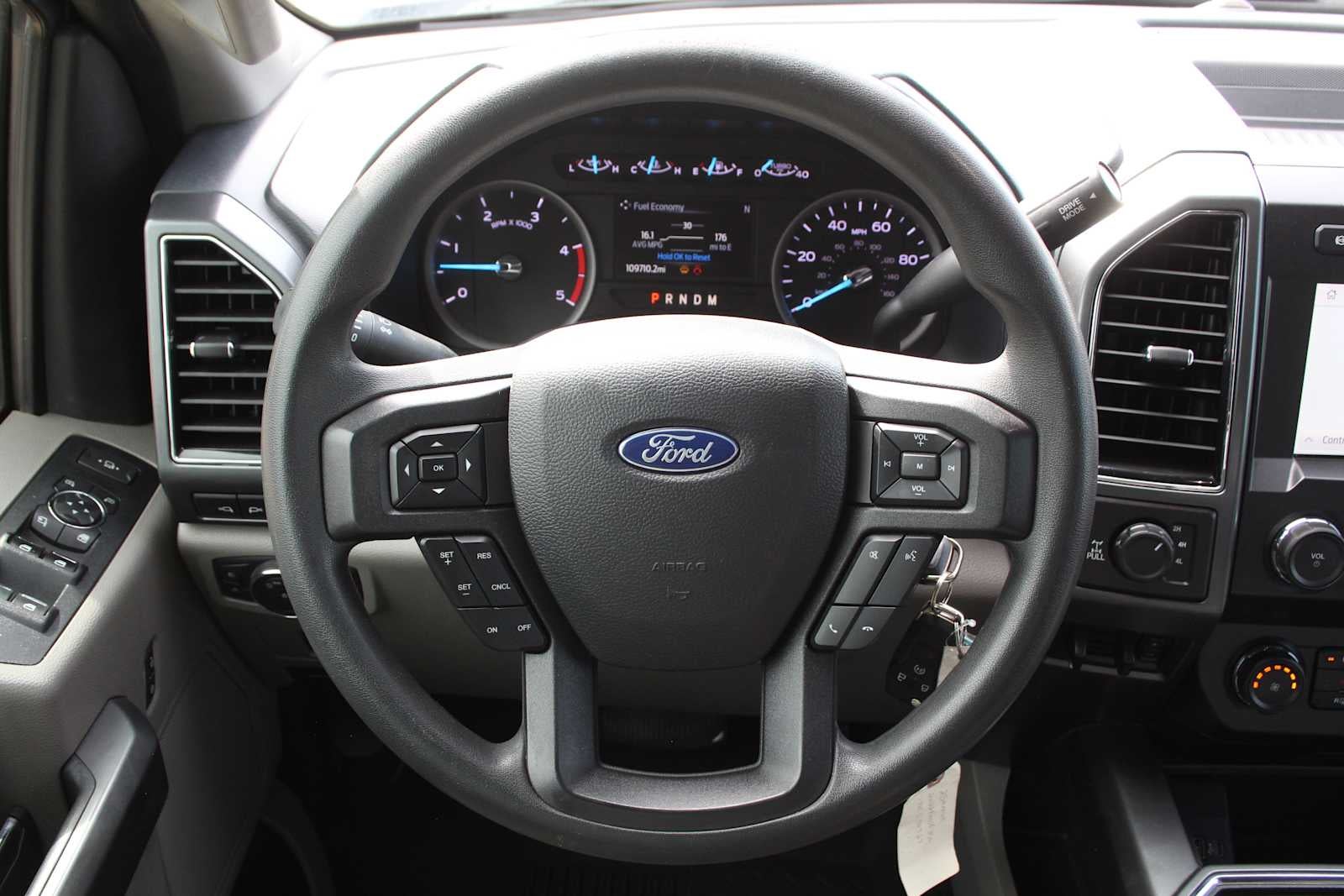2022 Ford Super Duty F-350 SRW Pickup XLT