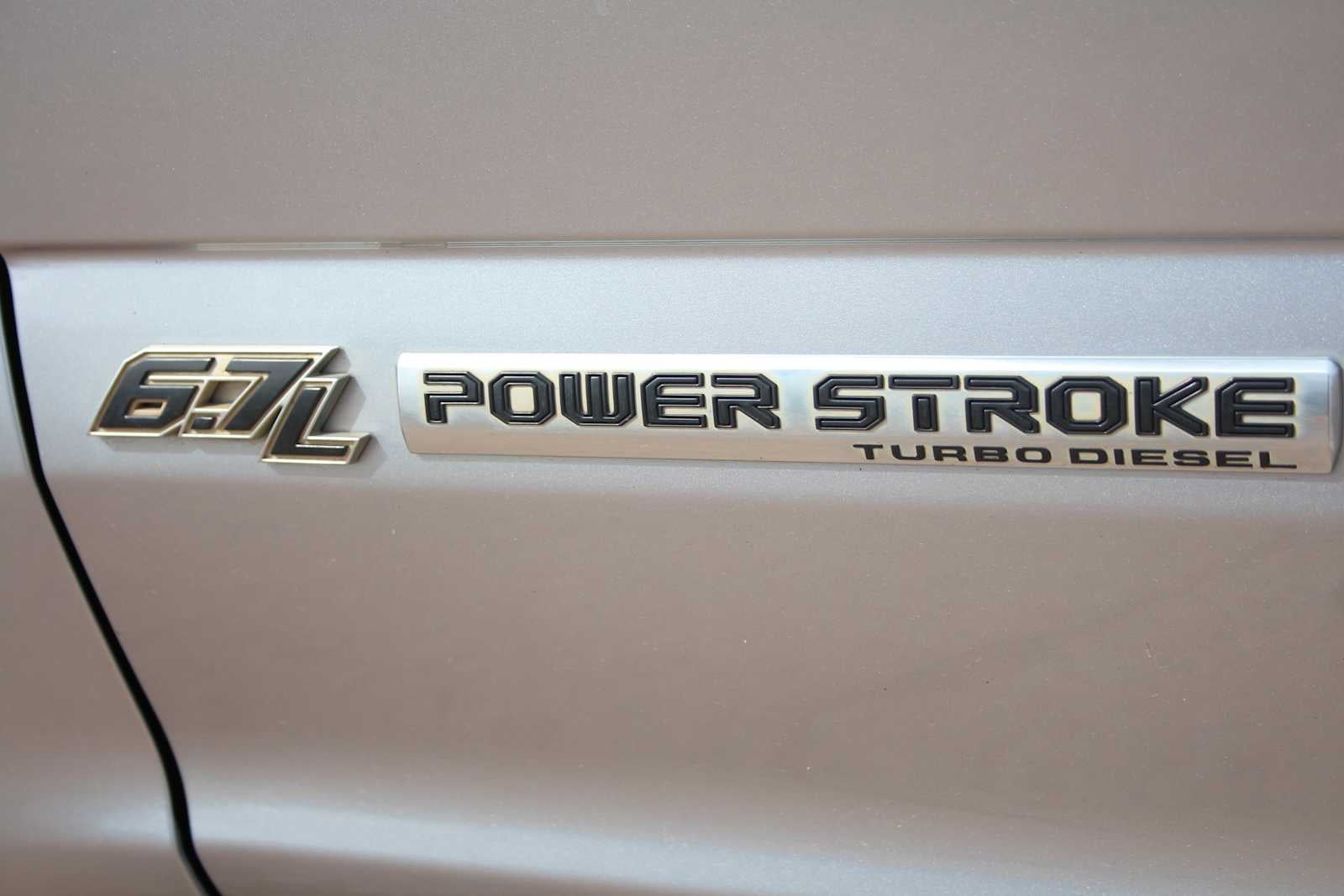 2022 Ford Super Duty F-350 SRW Pickup XLT