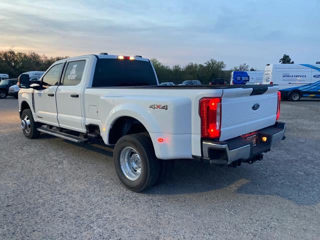 2025 Ford Super Duty F-350 DRW Pickup XLT